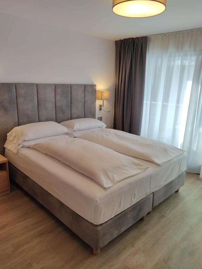 Hotel Europeo Alpine Charme & Wellness Pinzolo Exterior photo