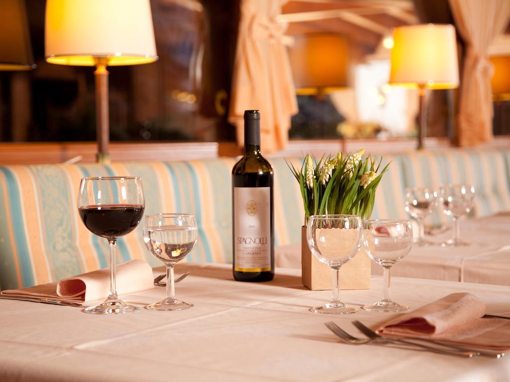 Hotel Europeo Alpine Charme & Wellness Pinzolo Exterior photo