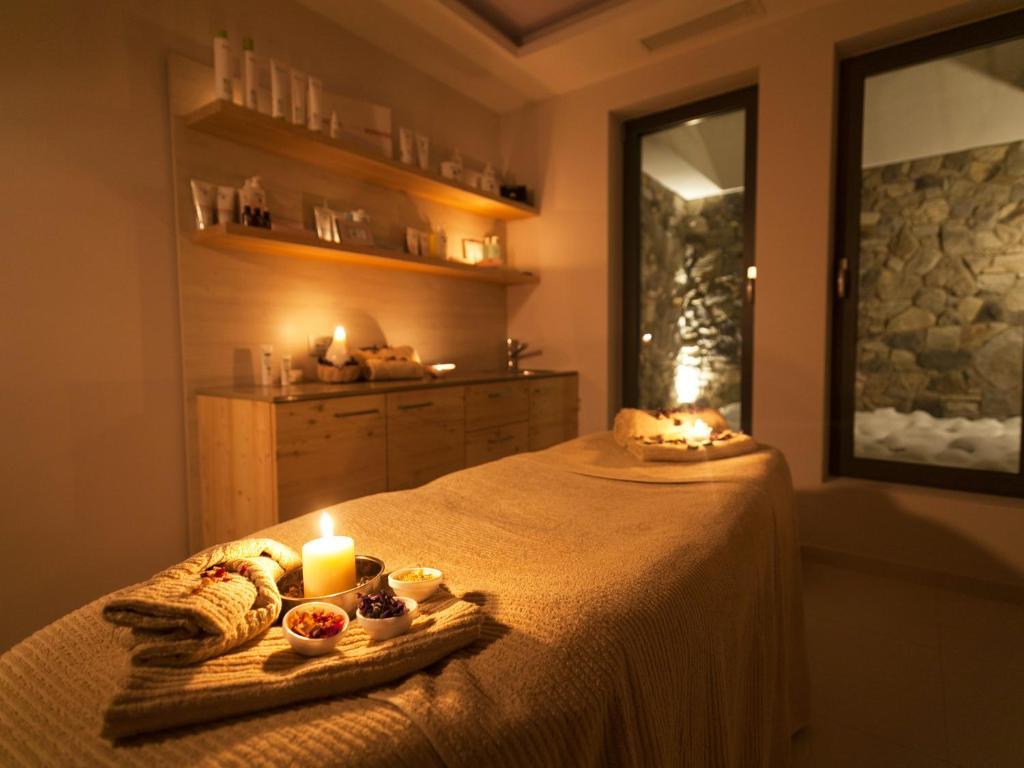 Hotel Europeo Alpine Charme & Wellness Pinzolo Exterior photo