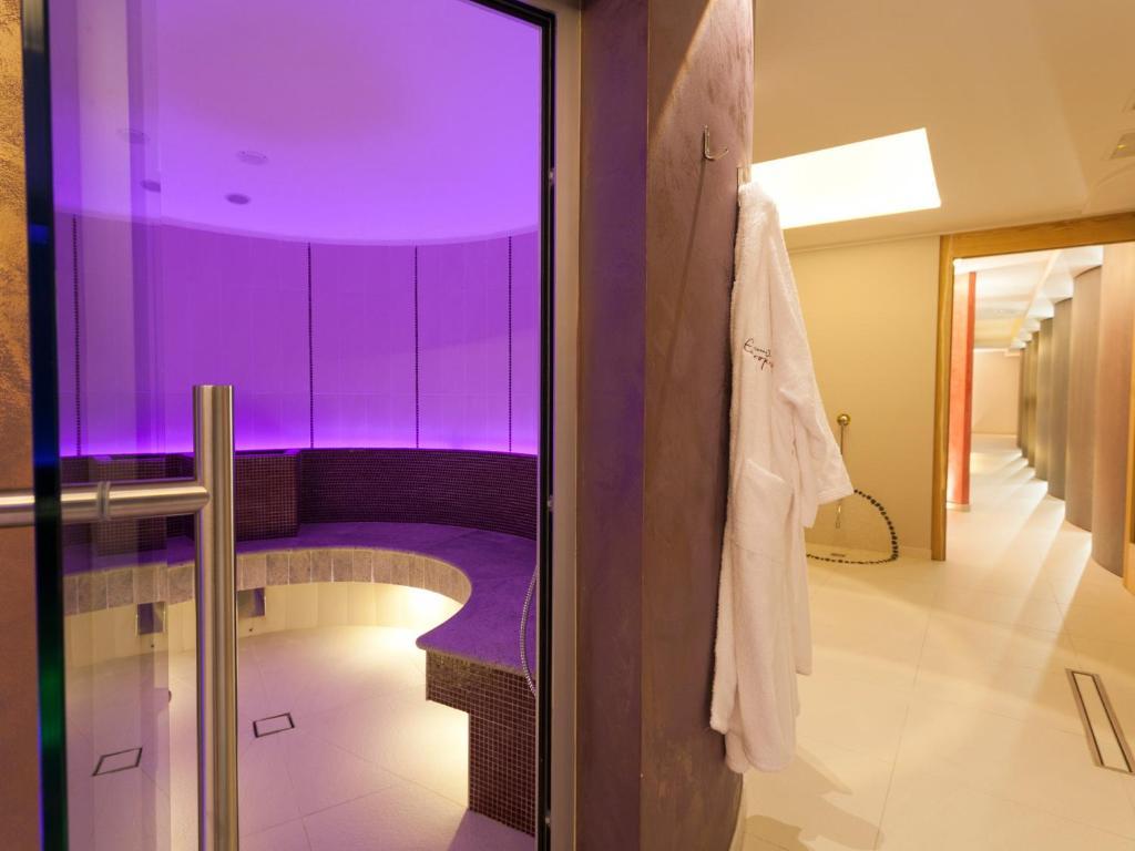 Hotel Europeo Alpine Charme & Wellness Pinzolo Exterior photo